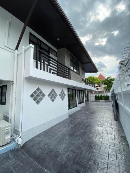 ให้เช่าโฮมออฟฟิศ2ชั้น 220 ตรม. ที่จอดในบ้าน7คัน ลาดพร้าว รัชดา ห้วยขวาง ใกล้รถไฟฟ้า (TO8-3926), กรุงเทพ, สามเสนนอก, ห้วยขวาง, กรุงเทพ, 220 ตร.ม., ตึกแถว-อาคารพาณิชย์ ให้เช่า, โดย ณภัทร พรสิริเมธากุล, 500665208 - DDproperty.com