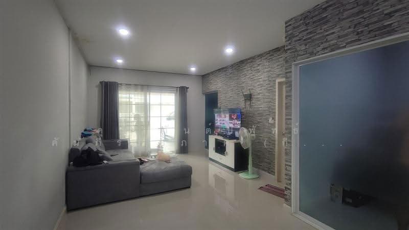 โมดิ วิลล่า รังสิต (Modi Villa Rangsit), ปทุมธานี, ถนนรังสิต-ปทุมธานี, สวนพริกไทย, เมืองปทุมธานี, ปทุมธานี, 110 ตร.ม., ทาวน์เฮ้าส์ ขาย, โดย คุณ กันต์ปพัทธ์ คัมภีร์ภัคภาค (กีต้า), 500665277 - DDproperty.com