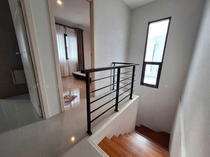 Chatluang Rangsit-Klong 3, Pathum Thani, Rangsit Road, Khlong Sam, Khlong Luang, Pathum Thani, 4 Bedrooms, 120 sqm, Semi-Detached House (Twin House) For Sale, by ภัทรนัน อิศรางกูร ณ อยุธยา, 500665304 - DDproperty.com
