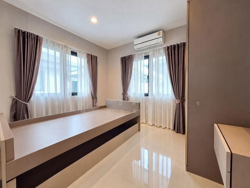 Chatluang Rangsit-Klong 3, Pathum Thani, Rangsit Road, Khlong Sam, Khlong Luang, Pathum Thani, 4 Bedrooms, 120 sqm, Semi-Detached House (Twin House) For Sale, by ภัทรนัน อิศรางกูร ณ อยุธยา, 500665304 - DDproperty.com
