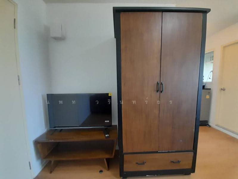 Lumpini Condo Town Romklao-Suvarnabhumi, Bangkok, Rom Klao Road 1, Khlong Sam Prawet, Lat Krabang, Bangkok, 1 Bedroom, 22 sqm, Condo For Rent, by แพท วรินทร์ธร, 500665351 - DDproperty.com