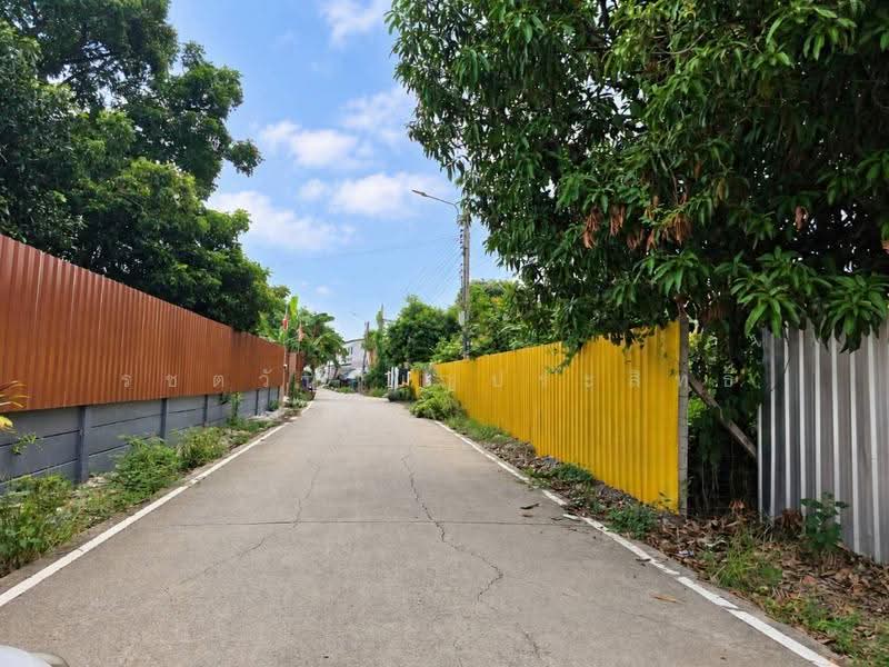 ขายที่ดินพร้อมบ้าน ทำเลดี ซอยอ้อมเกร็ด1/1 ก่อนถึง สวนส้มโอแม่ศรียงค์ เนื้อที่ 100 ตร.วา แปลงสวย, Nonthaburi, Om Kret, Pak Kret, Nonthaburi, , 400 sqm, Land For Sale, by รชตวัน บุญประสิทธิ์, 500665466 - DDproperty.com