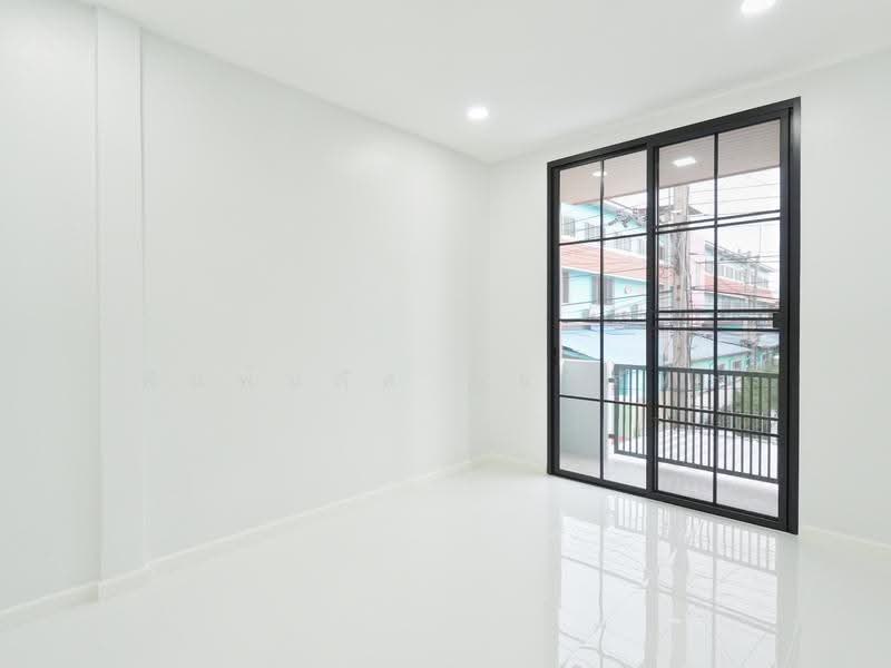 Wararak Rangsit Klong 3, Pathum Thani, Khlong Sam, Khlong Luang, Pathum Thani, 3 Bedrooms, 80 sqm, Townhouse For Sale, by พิมพ์นภัส ภูธนภัทร, 500665489 - DDproperty.com