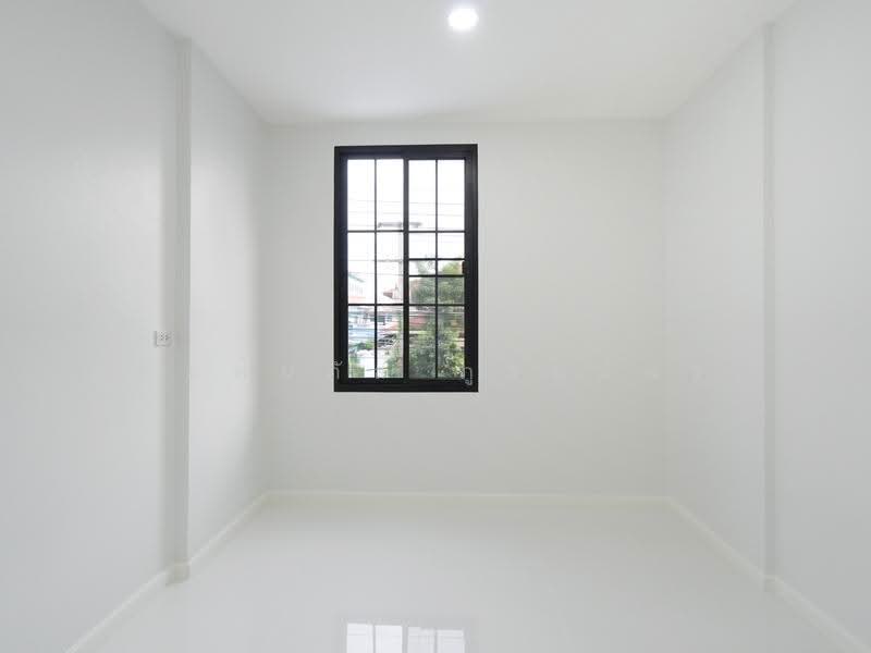 Wararak Rangsit Klong 3, Pathum Thani, Khlong Sam, Khlong Luang, Pathum Thani, 3 Bedrooms, 80 sqm, Townhouse For Sale, by พิมพ์นภัส ภูธนภัทร, 500665489 - DDproperty.com