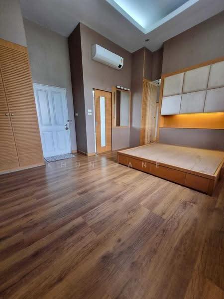 Baan Klang Muang Ladprao-Yothin Phatthana, Bangkok, Soi Baan Klang Muang Ladprao-Yothin Phatthana, Lat Phrao, Bangkok, 4 Bedrooms, 186 sqm, Townhouse For Rent, by Khun Jane, 500665662 - DDproperty.com
