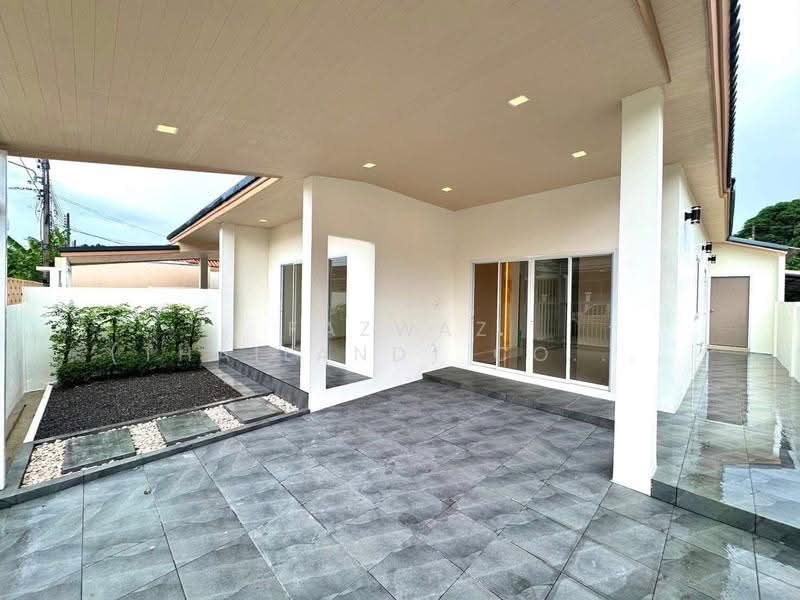 Dusit Buri 3BR Family House in Ratsada Phuket | 120 sqm Near Phuket Town!, Phuket, Ratsada, Muang Phuket, Phuket, 3 Bedrooms, 120 sqm, Single Detached House For Sale, by Fazwaz (Thailand) Co., Ltd., 500665986 - DDproperty.com
