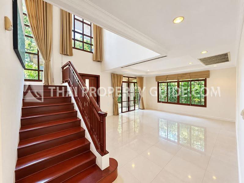 Narasiri Pattanakarn-Srinakarin, Bangkok, 878 Soi Srinakarin 20, Khlong Chan, Bang Kapi, Bangkok, 4 Bedrooms, 440 sqm, Single Detached House For Rent, by Khun Nita, 500665987 - DDproperty.com