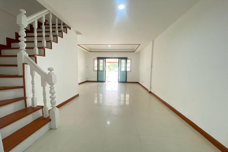 Townhouse Evergreen Village : ทาวน์เฮ้าส์ หมู่บ้าน เอเวอร์กรีน, กรุงเทพ, ซอยบางนาตราด56 (เนชั่น ทาวเวอร์), บางนา, กรุงเทพ, 140 ตร.ม., ทาวน์เฮ้าส์ ขาย, โดย คุณเอ, 500666006 - DDproperty.com