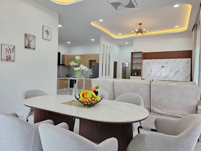 3-BR House, Chon Buri (Pattaya), Bang Lamung, Bang Lamung (Pattaya), Chon Buri (Pattaya), 3 Bedrooms, 260 sqm, Single Detached House For Sale, by Puttirat Kleebyam, 500666119 - DDproperty.com