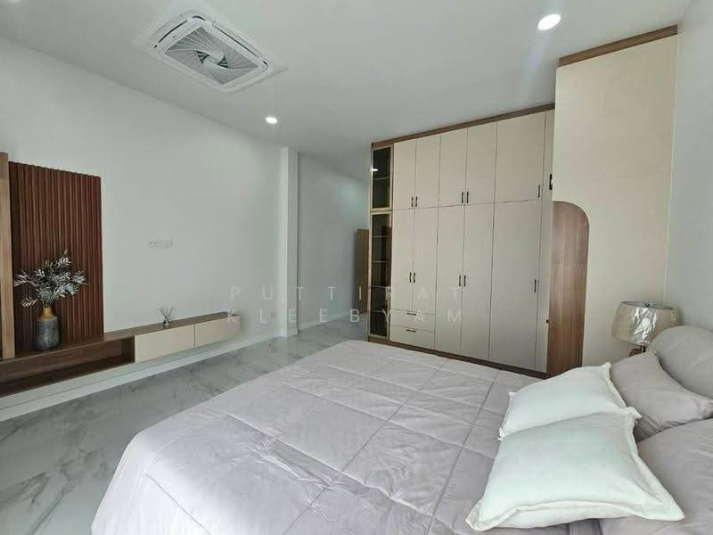 บ้าน 3-ห้องนอน, ชลบุรี, บางละมุง, ชลบุรี, 260 ตร.ม., บ้านเดี่ยว ขาย, โดย Puttirat Kleebyam, 500666119 - DDproperty.com
