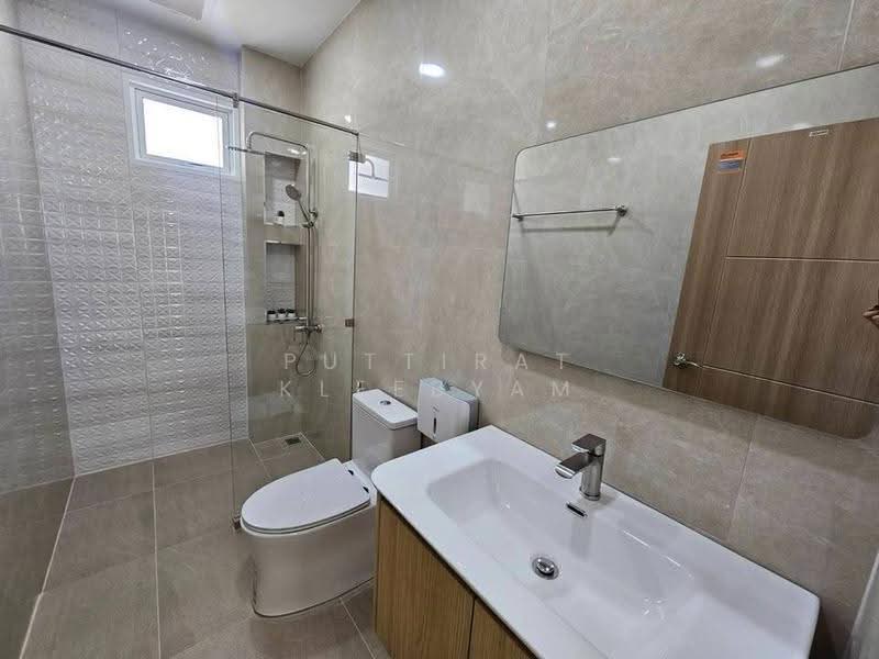 3-BR House, Chon Buri (Pattaya), Bang Lamung, Bang Lamung (Pattaya), Chon Buri (Pattaya), 3 Bedrooms, 260 sqm, Single Detached House For Sale, by Puttirat Kleebyam, 500666119 - DDproperty.com