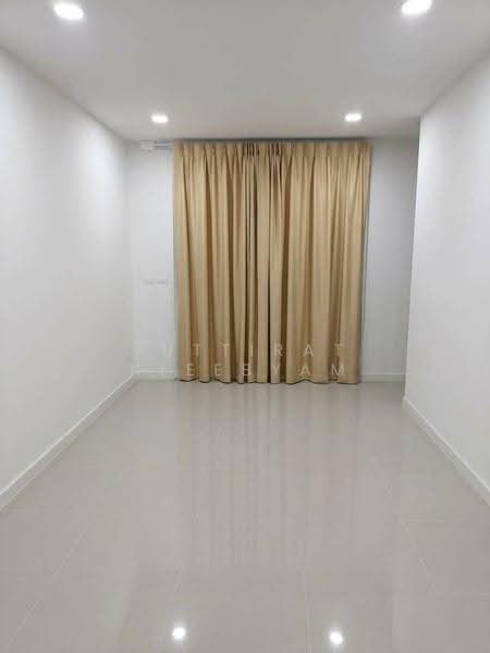 4-BR House, Chon Buri (Pattaya), Bang Lamung, Bang Lamung (Pattaya), Chon Buri (Pattaya), 4 Bedrooms, 325 sqm, Single Detached House For Sale, by Puttirat Kleebyam, 500666131 - DDproperty.com