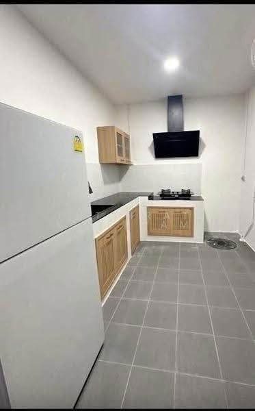 4-BR House, Chon Buri (Pattaya), Bang Lamung, Bang Lamung (Pattaya), Chon Buri (Pattaya), 4 Bedrooms, 325 sqm, Single Detached House For Sale, by Puttirat Kleebyam, 500666131 - DDproperty.com