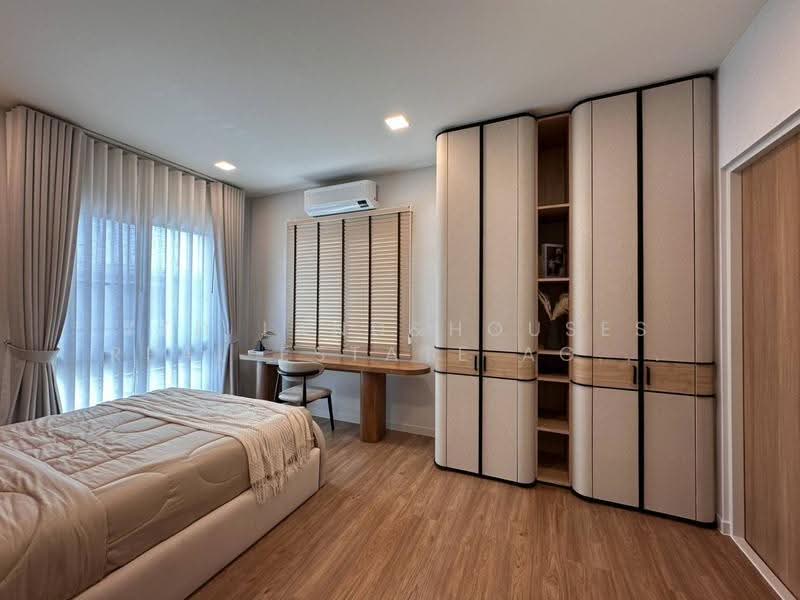 Mantana Bangna Km.15, Samut Prakan, 456 Bangna-Trad Road Km.15, Bang Chalong, Bang Plee, Samut Prakan, 4 Bedrooms, 283 sqm, Single Detached House For Sale, by YTD Land&houses Real Estate Agency, 500666141 - DDproperty.com
