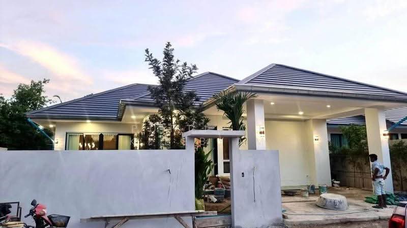 บ้าน 3-ห้องนอน, ชลบุรี, ห้วยใหญ่, บางละมุง, ชลบุรี, 230 ตร.ม., บ้านเดี่ยว ขาย, โดย Puttirat Kleebyam, 500666170 - DDproperty.com