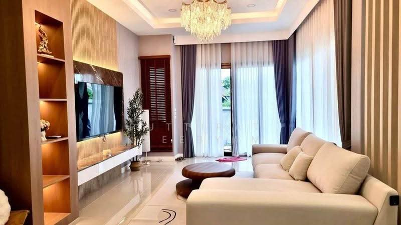 3-BR House, Chon Buri (Pattaya), Huai Yai, Bang Lamung (Pattaya), Chon Buri (Pattaya), 3 Bedrooms, 230 sqm, Single Detached House For Sale, by Puttirat Kleebyam, 500666170 - DDproperty.com
