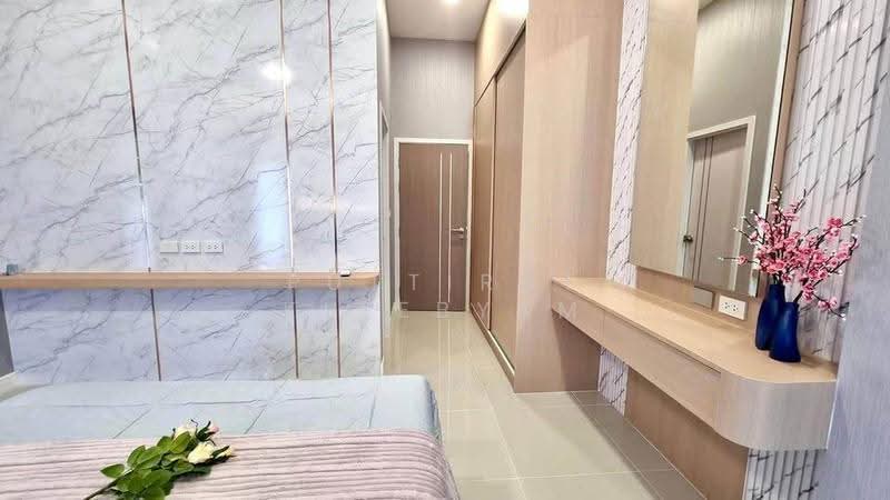 3-BR House, Chon Buri (Pattaya), Huai Yai, Bang Lamung (Pattaya), Chon Buri (Pattaya), 3 Bedrooms, 230 sqm, Single Detached House For Sale, by Puttirat Kleebyam, 500666170 - DDproperty.com