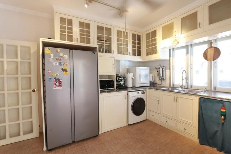 Five Bedroom House for Sale in Wang Tan Hang Dong, Chiang Mai, San Phak Wan, Hang Dong, Chiang Mai, 5 Bedrooms, 250 sqm, Single Detached House For Sale, by คุณ รุ่งทิพย์, 500667468 - DDproperty.com