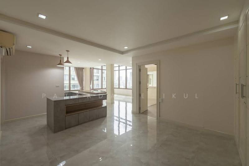 The Emporio Place, Bangkok, 93 Soi Sukhumvit 24, Sukhumvit Road, Khong Tan, Khlong Toei, Bangkok, 3 Bedrooms, 180 sqm, Condo For Rent, by Pattada Letikul, 500667580 - DDproperty.com