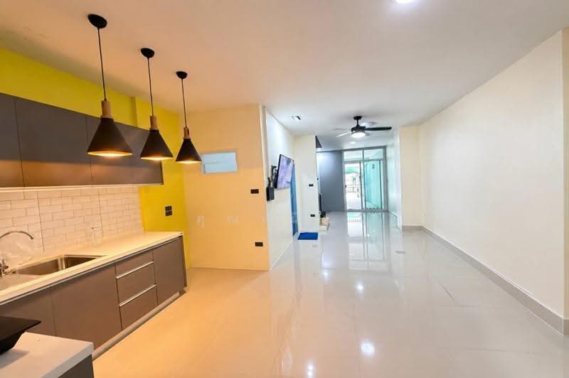 ซอยพหลโยธิน 27, กรุงเทพ, ถนนพหลโยธิน, ลาดยาว, จตุจักร, กรุงเทพ, 150 ตร.ม., ทาวน์เฮ้าส์ ขาย, โดย คุณหนึ่ง, 500667673 - DDproperty.com