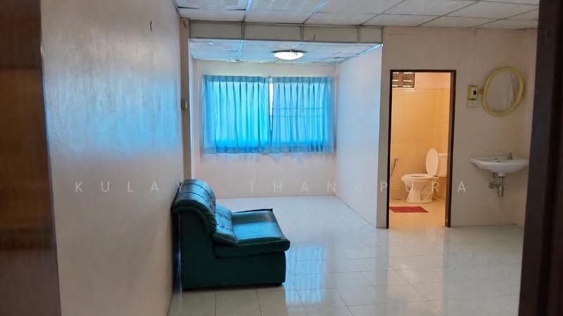 3.5-Story Comm. Bldg, Nittayo Rd, Mueang Udon Thani, Udon Thani, ถนนนิตโย (ต้นซอยโรงแรมเดอปรินเซส), Mak Khaeng, Muang Udon Thani, Udon Thani, , 180 sqm, Shophouse For Sale, by Kulaya Thanapura, 500667817 - DDproperty.com