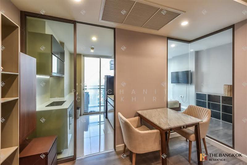 The Room Sathorn, Bangkok, 78 Pan Road, Silom, Bang Rak, Bangkok, 1 Bedroom, 50 sqm, Condo For Rent, by Ponchanit Sirichaikhirikoson, 500668037 - DDproperty.com