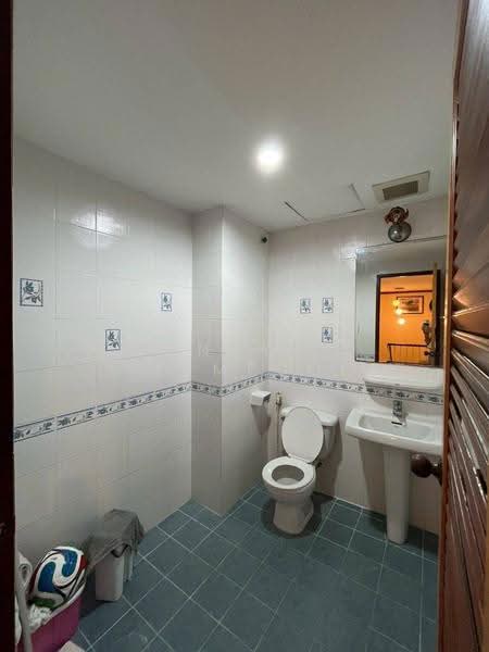 Promsak Mansion, Bangkok, สุขุมวิท 3 Sukhumvit, Khlong Tan Nua, Watthana, Bangkok, 3 Bedrooms, 200 sqm, Condo For Rent, by Rinrada Permpool, 500669043 - DDproperty.com