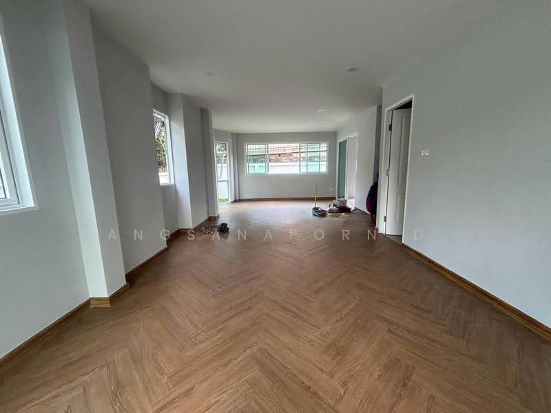 พาร์คเวย์โฮม ราษฎร์พัฒนา 22, Bangkok, Rat Phatthana, Saphan Sung, Bangkok, 4 Bedrooms, 143 sqm, Single Detached House For Sale, by Angsanaporn Dejvorrasuthi, 500670261 - DDproperty.com
