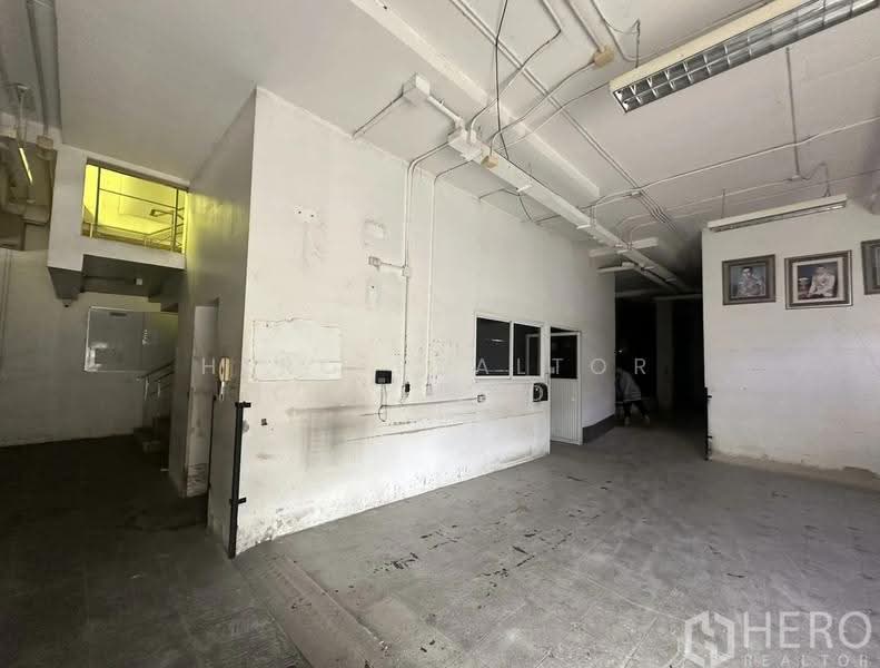 For rent or sale Office Space 1410 sqm near BTS Phra Khanong Bangkok BRE23978, Bangkok, สุขุมวิท, Khlong Tan Nua, Watthana, Bangkok, , 1,410 sqm, Office Space For Sale, by Hero Realtor Co., Ltd., 500671178 - DDproperty.com