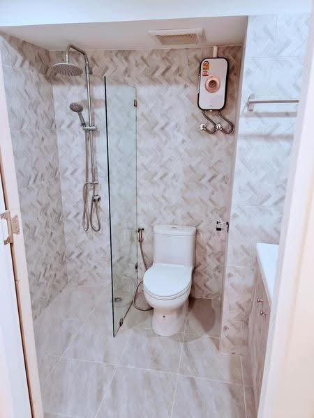 Yada Residential, Bangkok, 16 Phrom Sak Alley, Khlong Tan Nua, Watthana, Bangkok, 3 Bedrooms, 140 sqm, Condo For Rent, by Chananya Watanapa, 500671378 - DDproperty.com