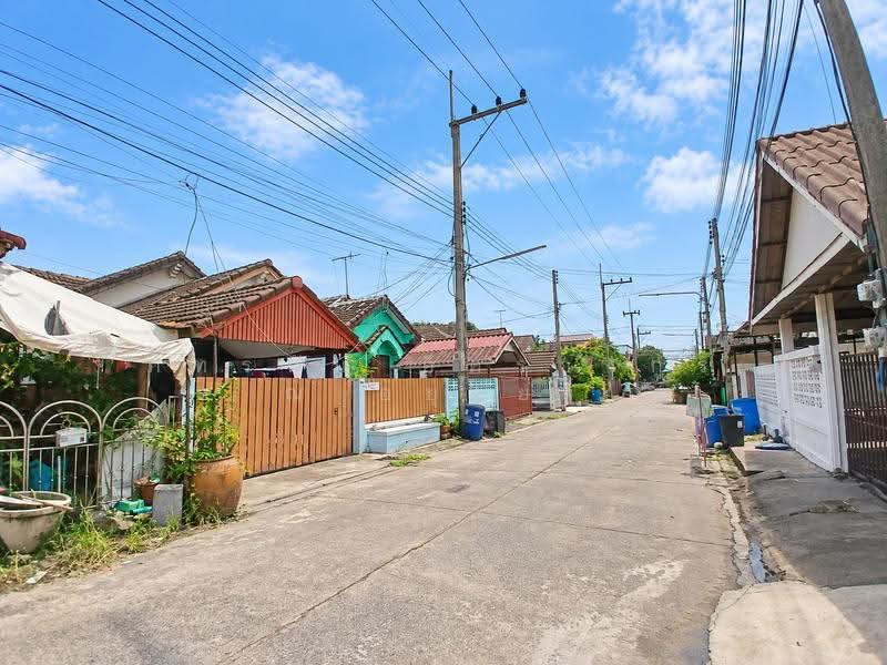 Baan Pornthisan 4, Pathum Thani, Khlong Chet, Khlong Luang, Pathum Thani, 2 Bedrooms, 128 sqm, Semi-Detached House (Twin House) For Sale, by ภัทรนัน อิศรางกูร ณ อยุธยา, 500671761 - DDproperty.com
