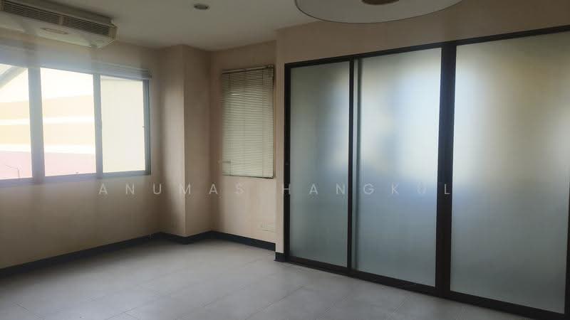 Sathorn Place : สาธร เพลส, กรุงเทพ, ถนนกรุงธนบุรี, คลองต้นไทร, คลองสาน, กรุงเทพ, 71 ตร.ม., คอนโด ขาย, โดย Anumas Hangkul, 500672224 - DDproperty.com