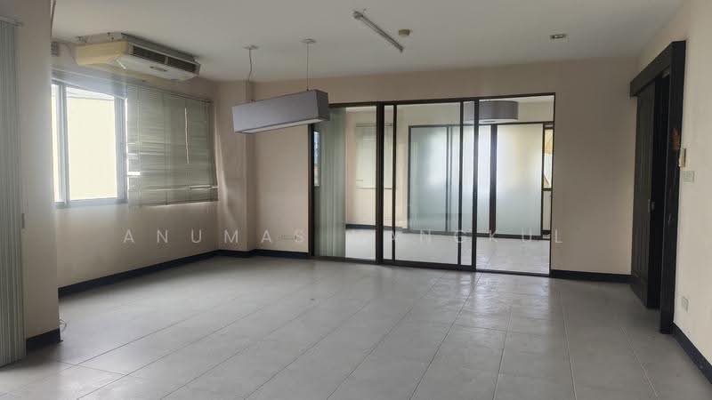 Sathorn Place, Bangkok, Krung Thon Buri Road, Khlong Ton Sai, Khlong San, Bangkok, 1 Bedroom, 71 sqm, Condo For Sale, by Anumas Hangkul, 500672224 - DDproperty.com