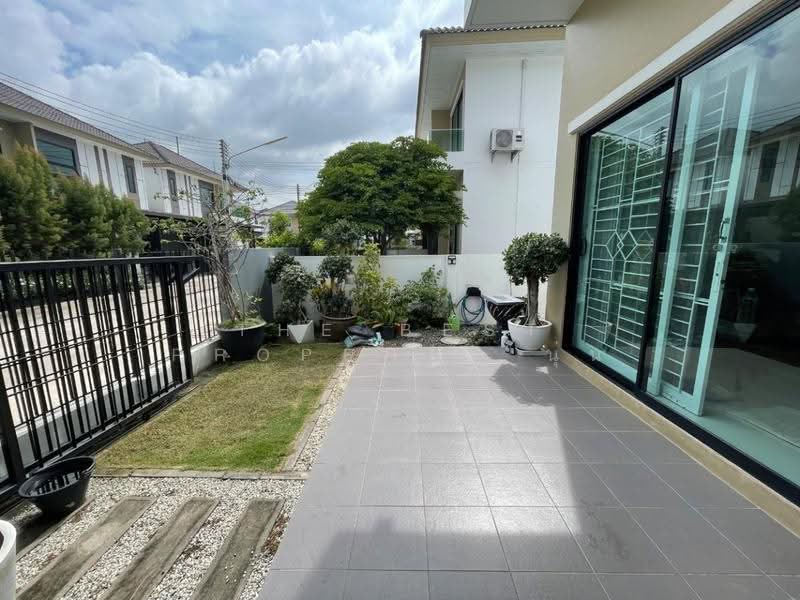 หมู่บ้านเอ็มวิลเลจ บึงไร่1-ศรีราชา (M Village Buengrai1-Sriracha) ชลบุรี, Chon Buri (Pattaya), Bueng, Si Racha, Chon Buri (Pattaya), 3 Bedrooms, 150 sqm, Semi-Detached House (Twin House) For Sale, by The Best Property นุ่น, 500673922 - DDproperty.com