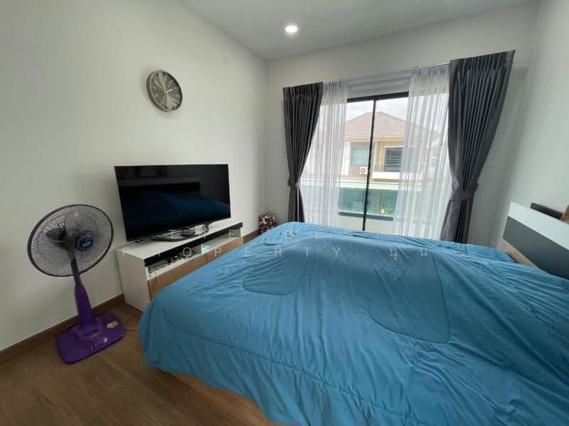 หมู่บ้านเอ็มวิลเลจ บึงไร่1-ศรีราชา (M Village Buengrai1-Sriracha) ชลบุรี, Chon Buri (Pattaya), Bueng, Si Racha, Chon Buri (Pattaya), 3 Bedrooms, 150 sqm, Semi-Detached House (Twin House) For Sale, by The Best Property นุ่น, 500673922 - DDproperty.com