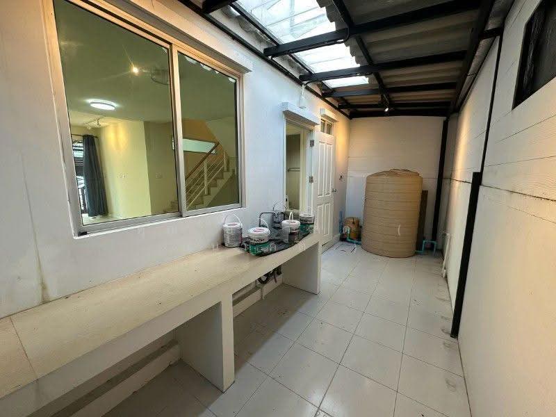 Pruksa Lite Lox Rattanathibet, Nonthaburi, Sao Thong Hin, Bang Yai, Nonthaburi, 3 Bedrooms, 110 sqm, Townhouse For Sale, by คุณ อนาคต ( อนาคต ), 500674500 - DDproperty.com