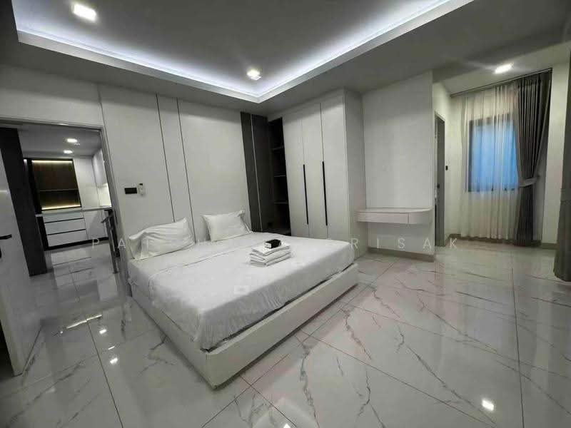 5 BR house, Chon Buri (Pattaya), Ban Suan, Muang Chon Buri, Chon Buri (Pattaya), 5 Bedrooms, 300 sqm, Single Detached House For Rent, by Patchara Srisak, 500677446 - DDproperty.com