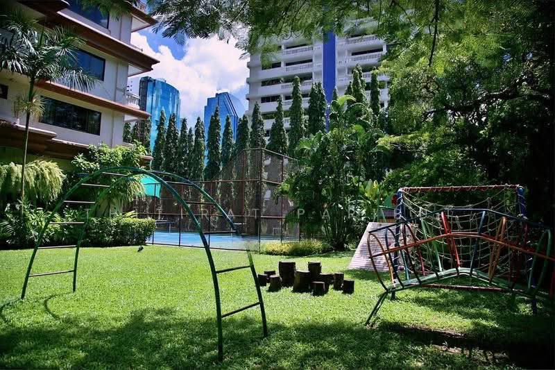 Lakeview Residences, Bangkok, Soi Sukhumvit 12, Khlong Toei, Bangkok, 4 Bedrooms, 380 sqm, Apartment For Rent, by Thitirat Paribut, 500678304 - DDproperty.com