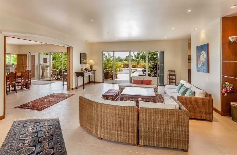 For Sale:Two-Storey Mediterranean Pool Willa, 5 Beds,Saltwater Pool,Paddy and Mountain Views, Chiang Mai, Rim Nua, Mae Rim, Chiang Mai, 5 Bedrooms, 600 sqm, Villa For Sale, by Jeeranan Lakanha, 500678525 - DDproperty.com
