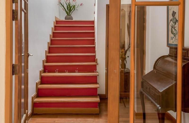 For Sale:Two-Storey Mediterranean Pool Willa, 5 Beds,Saltwater Pool,Paddy and Mountain Views, Chiang Mai, Rim Nua, Mae Rim, Chiang Mai, 5 Bedrooms, 600 sqm, Villa For Sale, by Jeeranan Lakanha, 500678525 - DDproperty.com