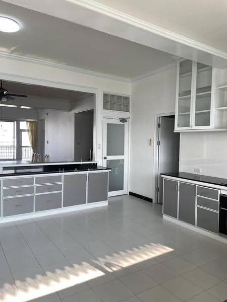 KC Court, Bangkok, 28 Soi Thonglor 13, Khlong Tan Nua, Watthana, Bangkok, 3 Bedrooms, 350 sqm, Apartment For Rent, by Pinyada Hantewee, 500679231 - DDproperty.com