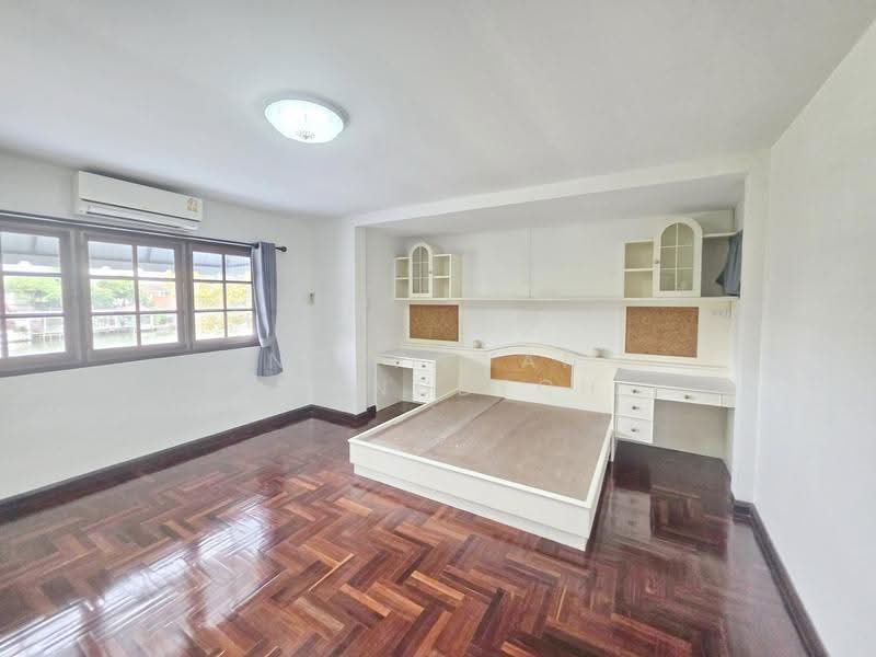 ให้เช่า บ้านเดี่ยว 2 ชั้น ซอยแจ้งวัฒนะ 14 ใกล้ Harrow International School, Bangkok, Thung Song Hong, Lak Si, Bangkok, 4 Bedrooms, 200 sqm, Single Detached House For Rent, by Noppawan Ruangdech, 500681625 - DDproperty.com
