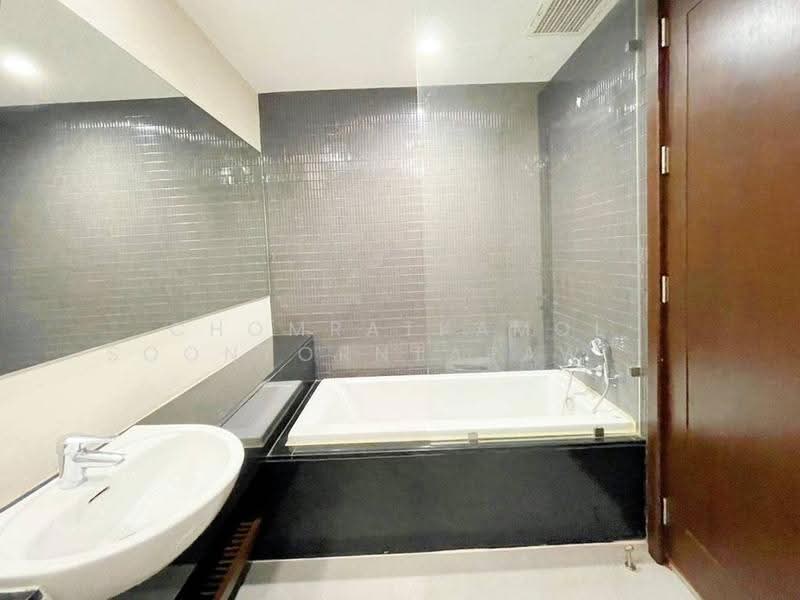 Vasu The Residence, Bangkok, Soi Sukhumvit 55, Khlong Tan Nua, Watthana, Bangkok, 3 Bedrooms, 231 sqm, Condo For Rent, by Chomratkamol Soontorntarawong (Gor), 500682070 - DDproperty.com