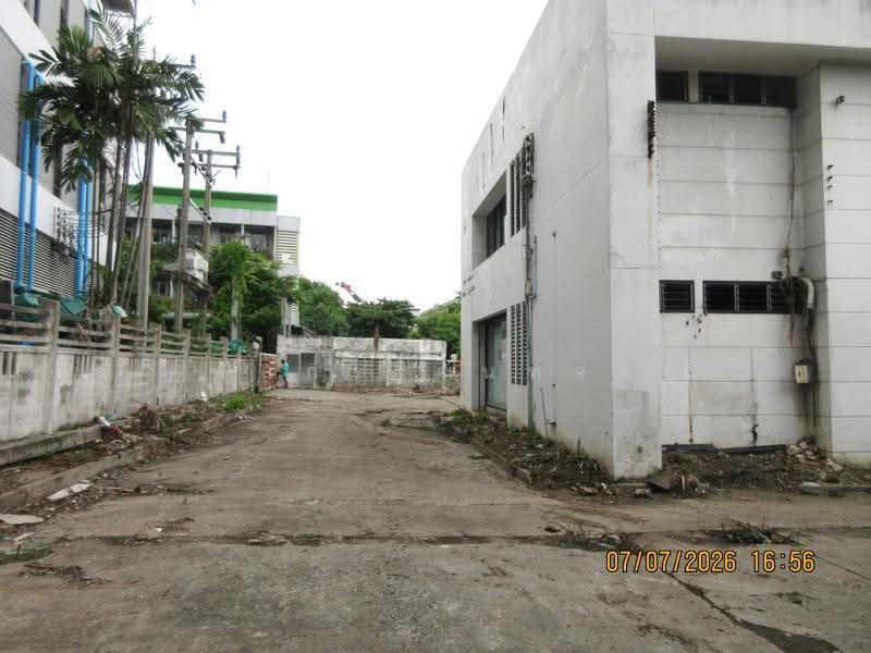 ที่ดินพร้อมอาคารสำนักงาน 2 ชั้น/อาคารชั้นเดียว เนื้อที่ 2 ไร่เศษ ด้านหลังสำนักงานเขตบางกอกใหญ่ กทม., Bangkok, รัชดาภิเษก, Wat Tha Pra, Bangkok Yai, Bangkok, , 1,267 sqm, Office Space For Sale, by Patsakorn Juntajorn, 500682306 - DDproperty.com