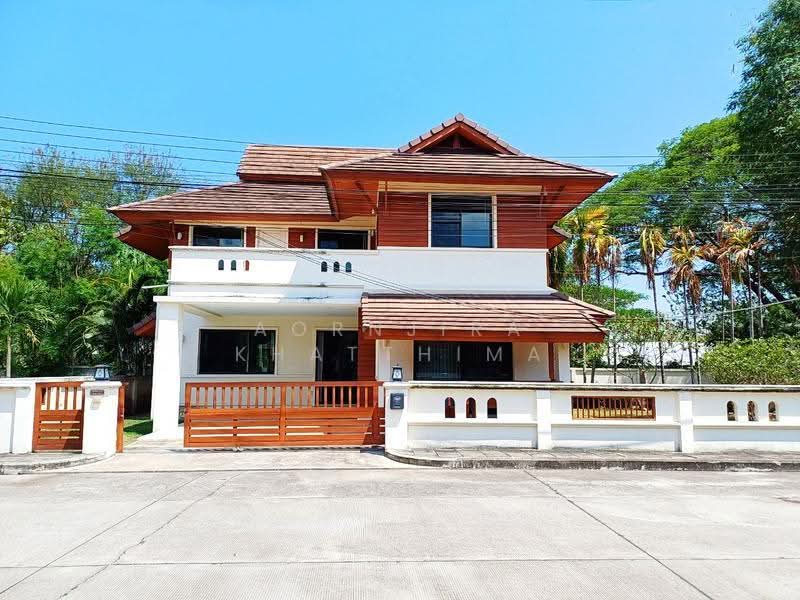 ขาย / ให้เช่า บ้านเดี่ยว 2 ชั้น (ในโครงการ ) เฟอร์นิเจอร์ครบ, 3.2 กม.จาก กาดฝรั่งวิลเลจ, เชียงใหม่, หนองควาย, หางดง, เชียงใหม่, 231 ตร.ม., บ้านเดี่ยว ขาย, โดย Aornjira Khatthima, 500682325 - DDproperty.com