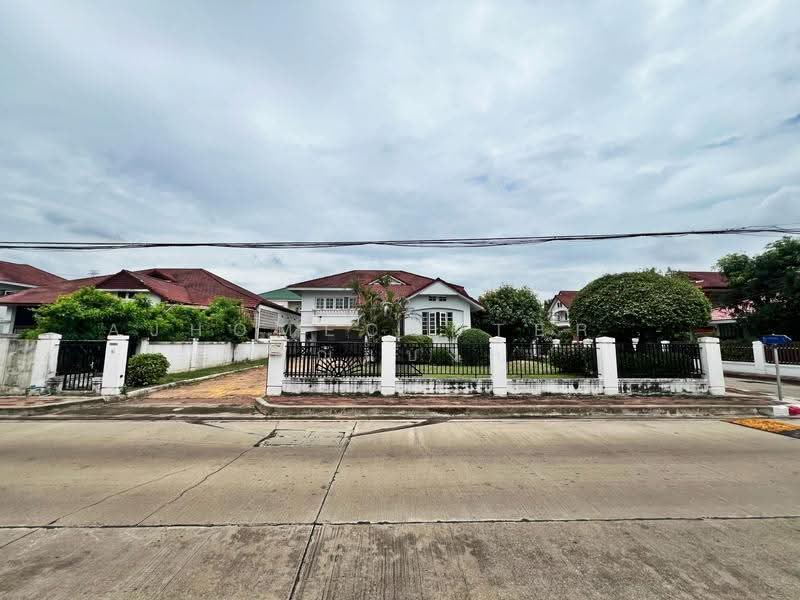 Yingruay Niwet Chaengwattana-Prachachuen, Nonthaburi, Prachachuen Road, Bang Talat, Pak Kret, Nonthaburi, 5 Bedrooms, 250 sqm, Single Detached House For Sale, by AJHOMECENTER - คุณแบงค์, 500683923 - DDproperty.com