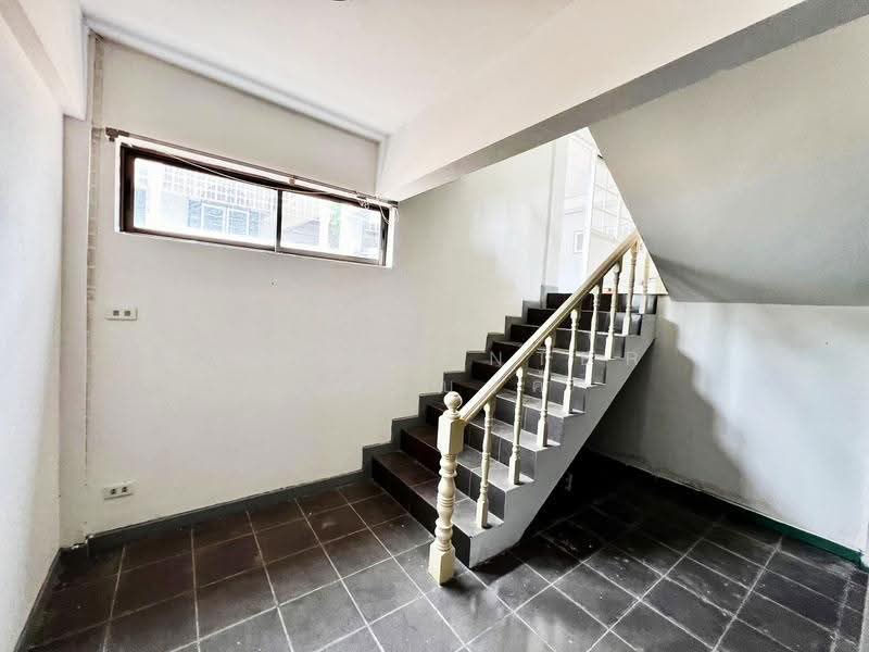 Yingruay Niwet Chaengwattana-Prachachuen, Nonthaburi, Prachachuen Road, Bang Talat, Pak Kret, Nonthaburi, 5 Bedrooms, 250 sqm, Single Detached House For Sale, by AJHOMECENTER - คุณแบงค์, 500683923 - DDproperty.com