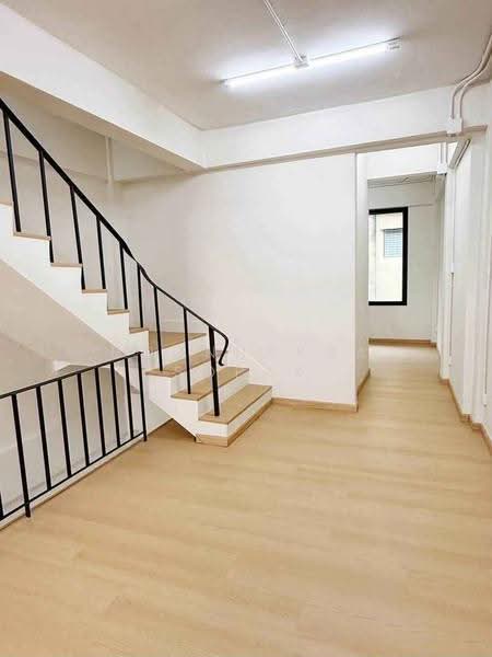 3-BR House, Bangkok, Ban Chang Lo, Bangkok Noi, Bangkok, 3 Bedrooms, 230 sqm, Single Detached House For Rent, by Chalita Chamchoy, 500684339 - DDproperty.com