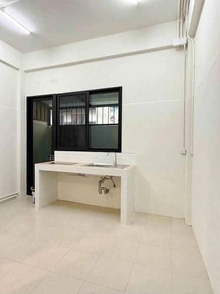 3-BR House, Bangkok, Ban Chang Lo, Bangkok Noi, Bangkok, 3 Bedrooms, 230 sqm, Single Detached House For Rent, by Chalita Chamchoy, 500684339 - DDproperty.com