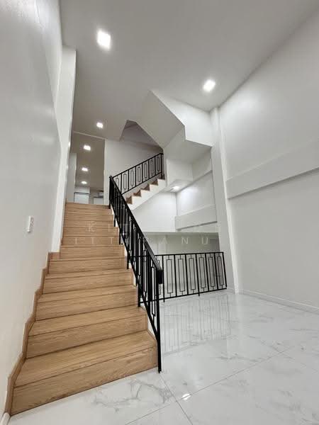 ไม่มี, Bangkok, เฉลิมพระเกียรติ ร.9 ซอย 9 แยก 2, Nong Bon, Prawet, Bangkok, 4 Bedrooms, 550 sqm, Townhouse For Sale, by Kittipob Kittipanuwongkul, 500684406 - DDproperty.com